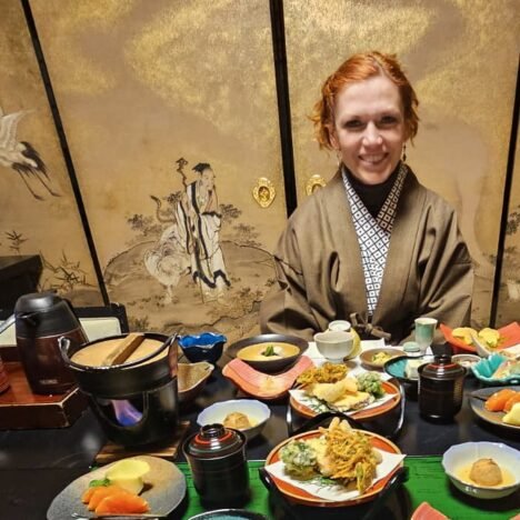 Sumo in Osaka, Tastes of Kobe & Highlights from Himeji & Okayama