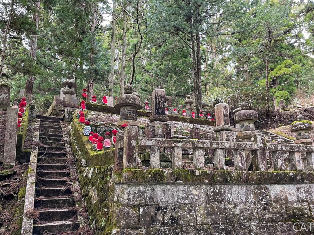 Koyasan_Okunoin Cemetery