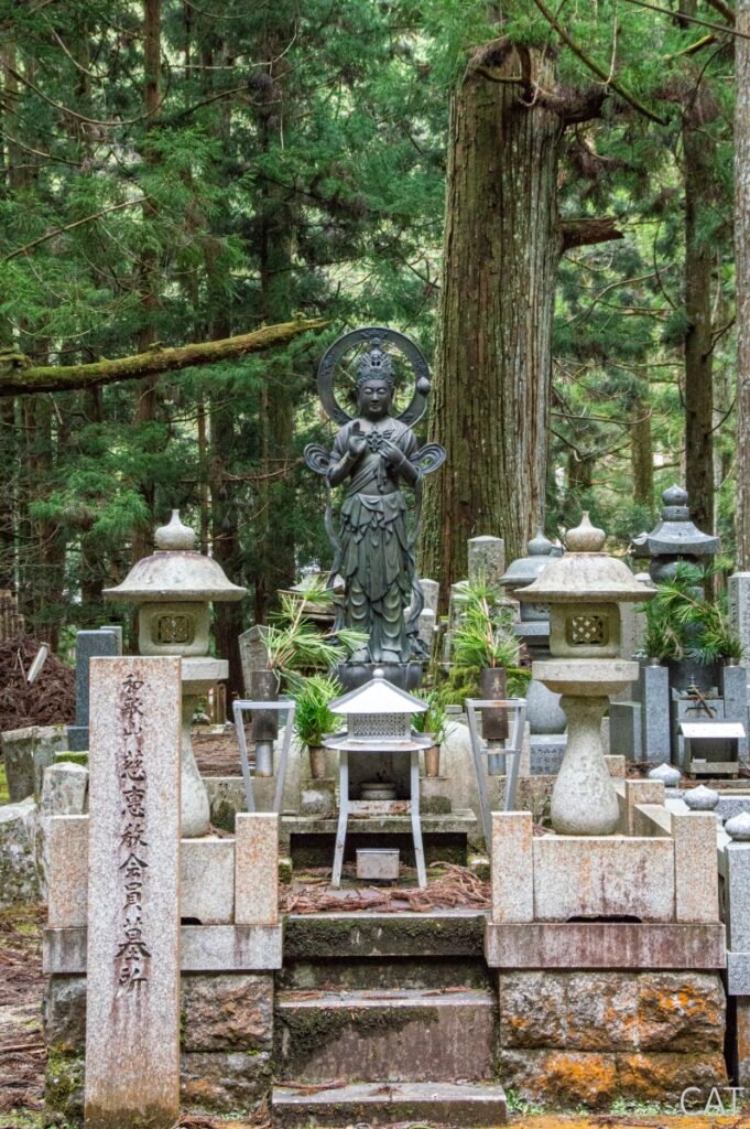 Koyasan_Okunoin Cemetery