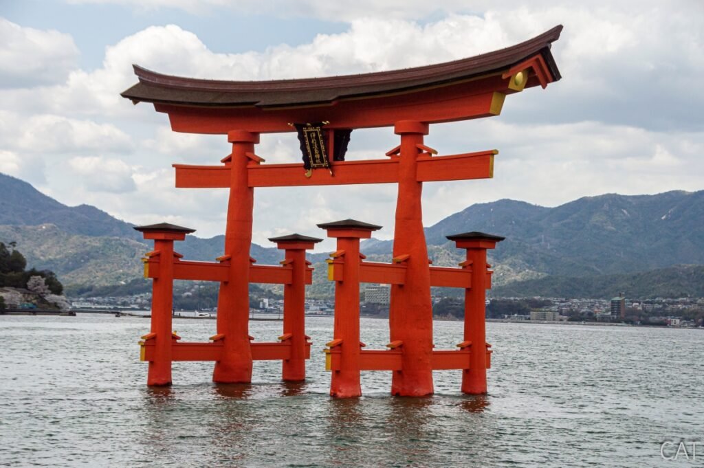 Miyajima_Torii Gate 1