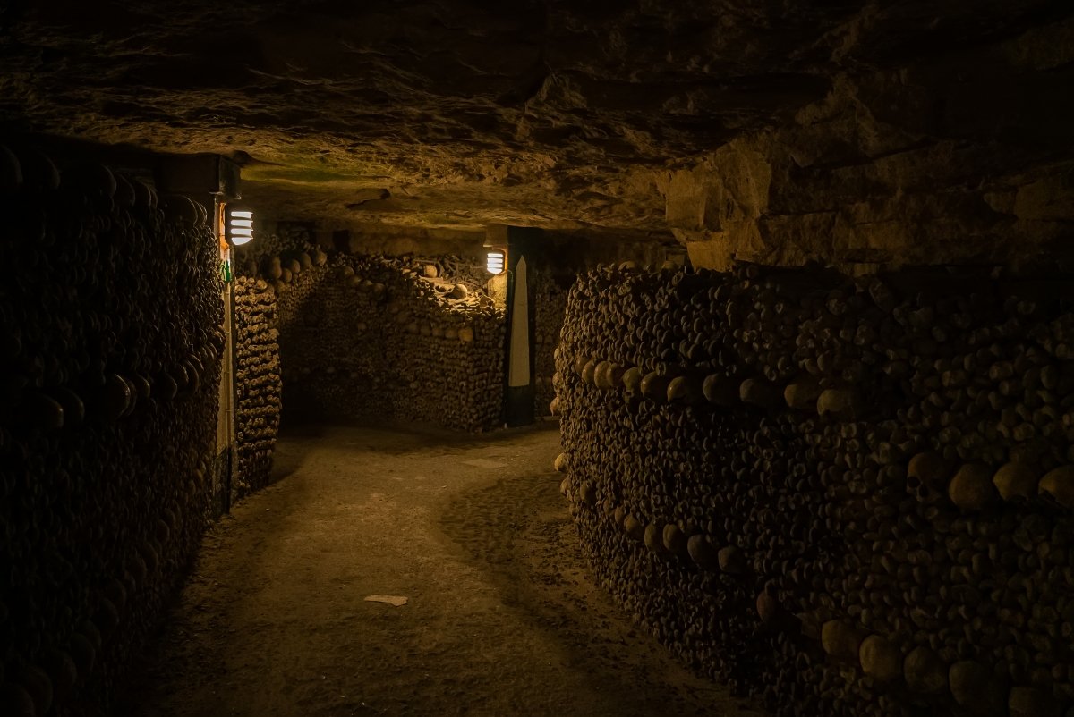Paris_Catacombs
