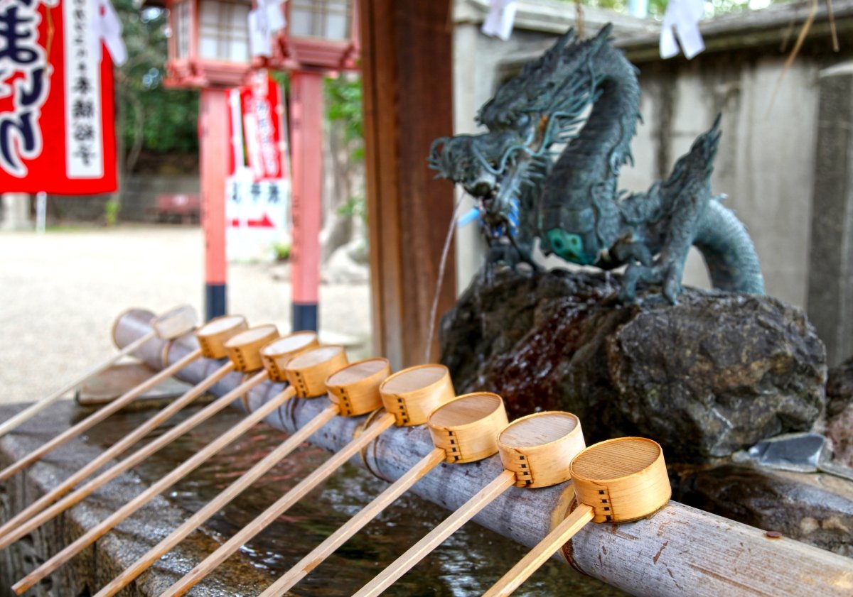 Temple Etiquette in Japan: What to Know Before You Visit_Fountain
